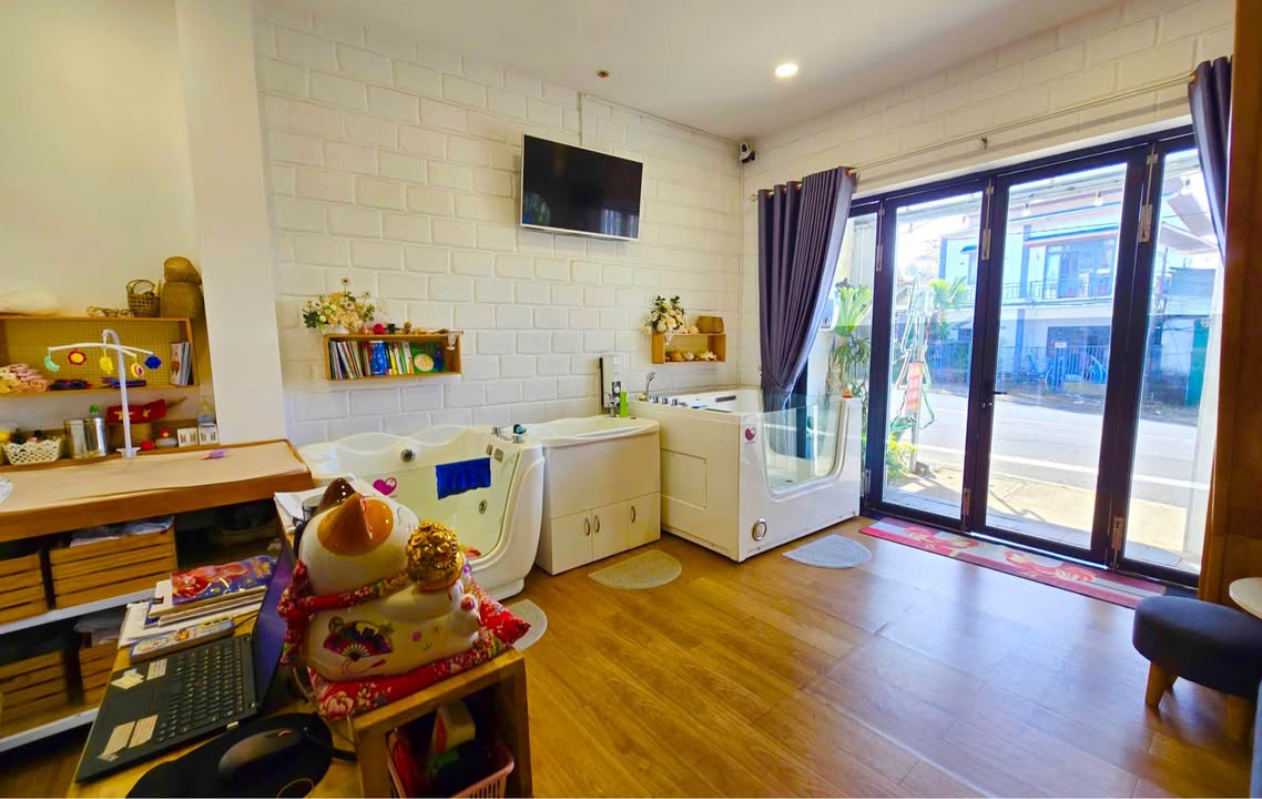 Nhà Phố Bảo Lộc 500m² Mặt Tiền Nguyễn Văn Cừ - Giảm Sốc 1 Tỷ!