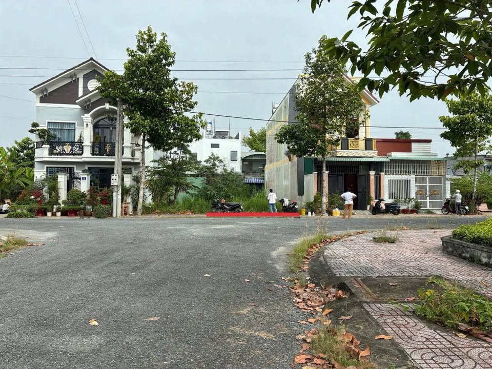 Đất nền Vĩnh Long 94m² - Sổ đỏ chính chủ, giá 1.3 tỷ!