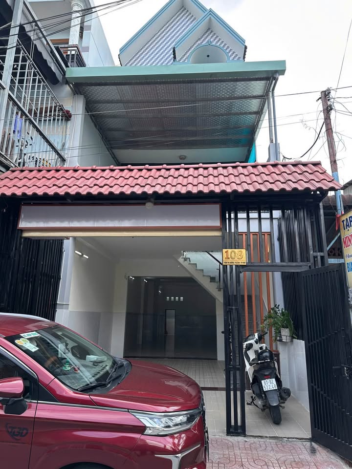 Nhà Mặt Tiền Trần Thị Dương, Dĩ An - 124m², Kinh Doanh Sầm Uất