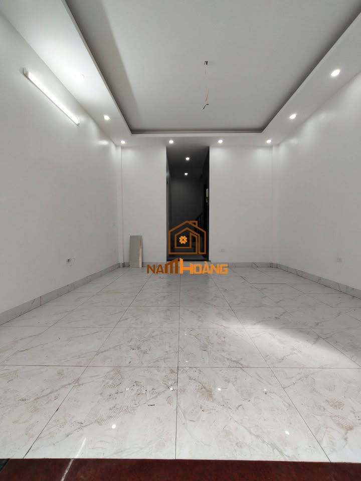 Nhà Đồng Mai, Hà Đông 40m² - Ô tô vào tận nhà, thang máy hiện đại!