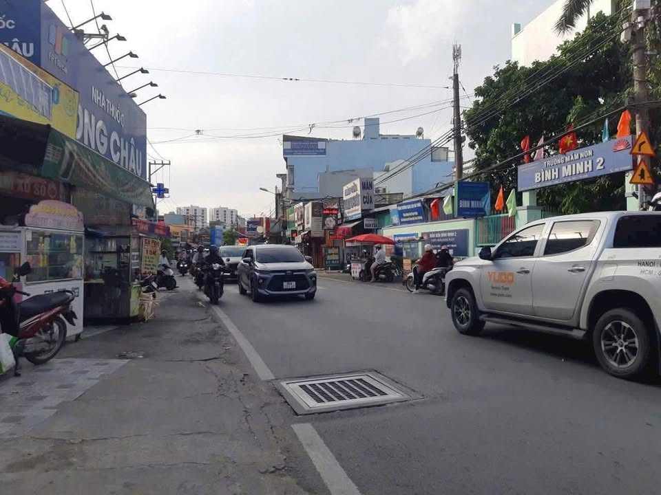 Mặt tiền Nguyễn Duy Trinh, Thủ Đức 68m² giá 20 triệu - Thích hợp KD!