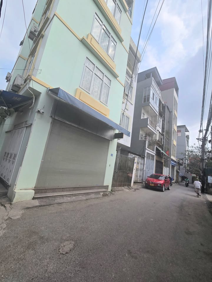 Bán nhà Dương Văn Bé 34m² giá 6.7 tỷ - Vị trí đẹp, sổ đỏ sẵn!