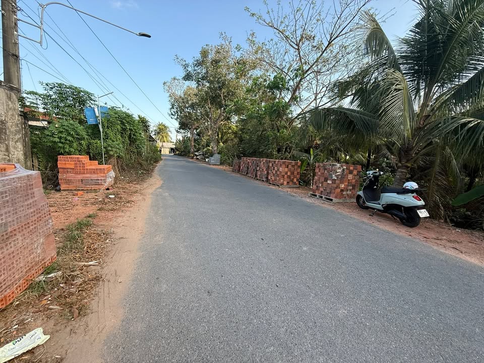 Bán Đất Mặt Tiền 1085m² Xã Mỹ Phong, Tiền Giang - Giá 4 Tỷ