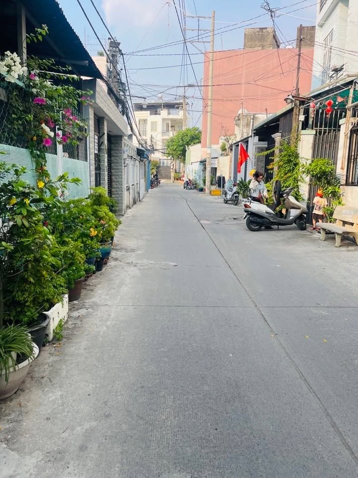 Bán nhà Trung Mỹ Tây Quận 12 - 83m² - 4.9 tỷ - Ô tô vào tận nhà!