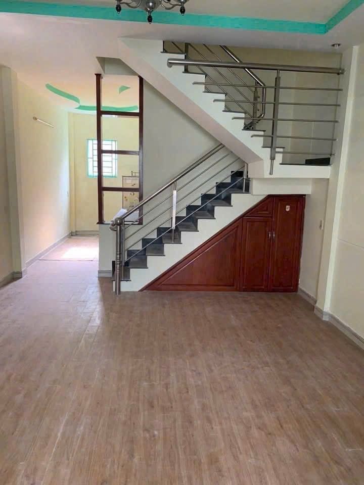 Thuê nhà nguyên căn TT Hóc Môn 75m² giá 6 triệu - Ô tô vào tận nhà!