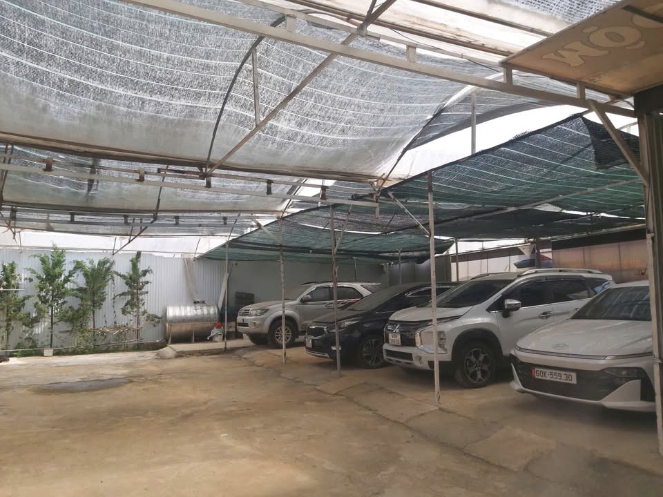 Kho xưởng Ngô Gia Tự 700m² 14 triệu - Hoạt động ngay