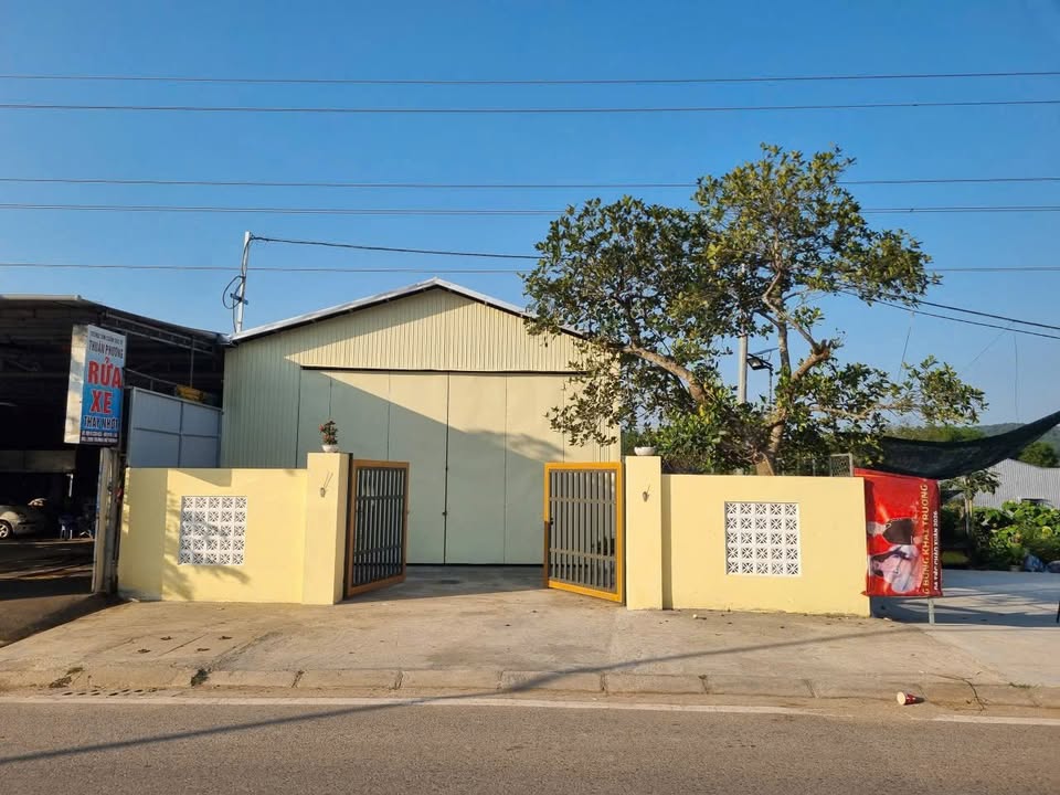 Kho Trưng Nữ Vương Huế 170m² - Hoạt động ngay!