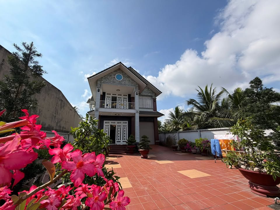 Nhà Phố Mỹ Tho QL50 840m² - Mặt tiền kinh doanh đắc địa!