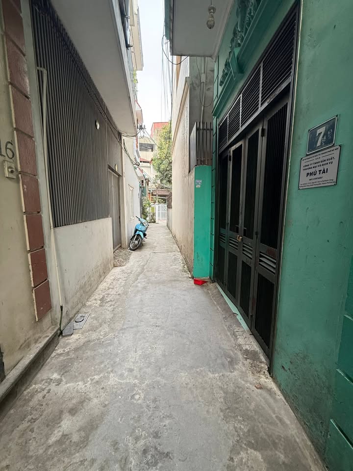 Nhà riêng Định Công 32m² - Lô góc 3 mặt thoáng, ô tô cách 30m!