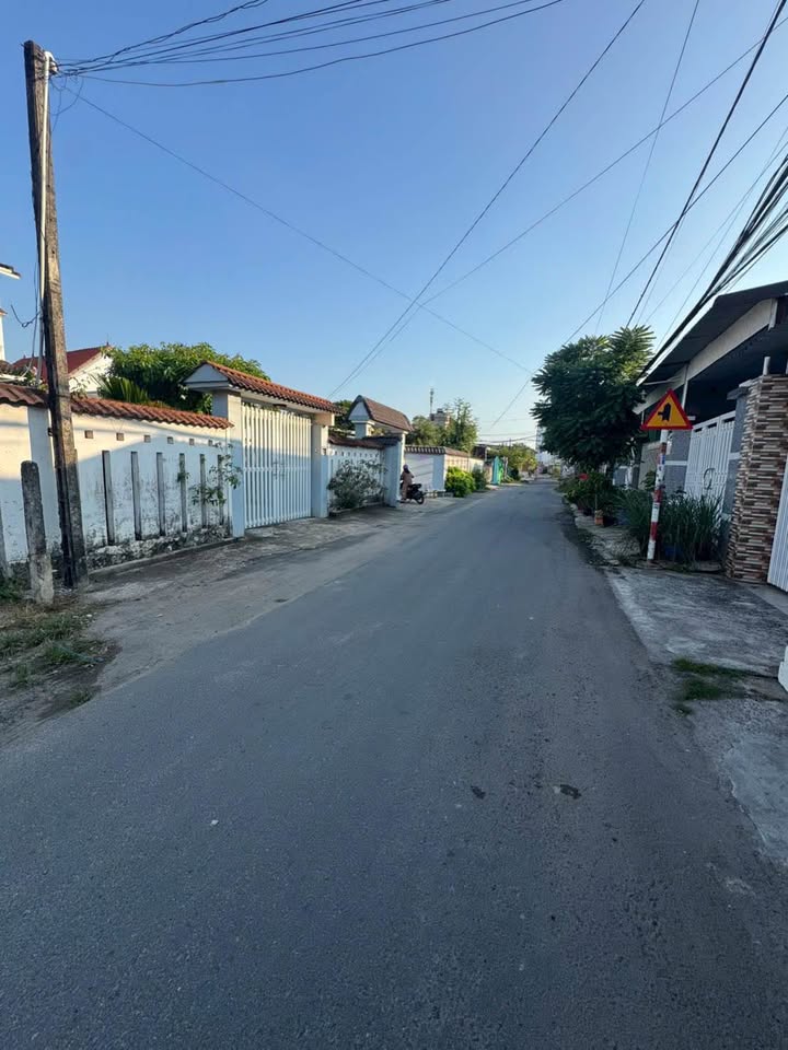 Bán nhà Phường 3 TP. Tây Ninh 116m² giá 1.65 tỷ - Sổ hồng sẵn!