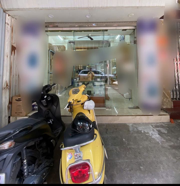 Cho thuê Mặt bằng 25m² Hàng Vải, Hoàn Kiếm - Kinh doanh sầm uất