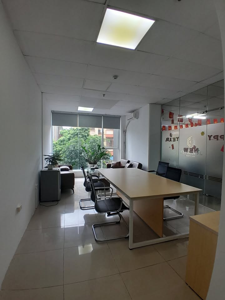 Văn phòng Giải Phóng Hoàng Mai 30m² - Sẵn sàng làm việc!