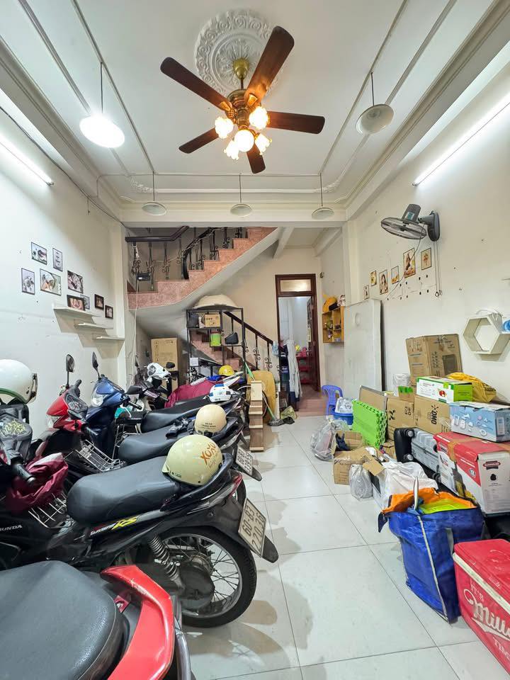 Nhà nguyên căn Gò Vấp 48m² - 3PN, 2 lầu, hẻm xe tải, giá 10 triệu