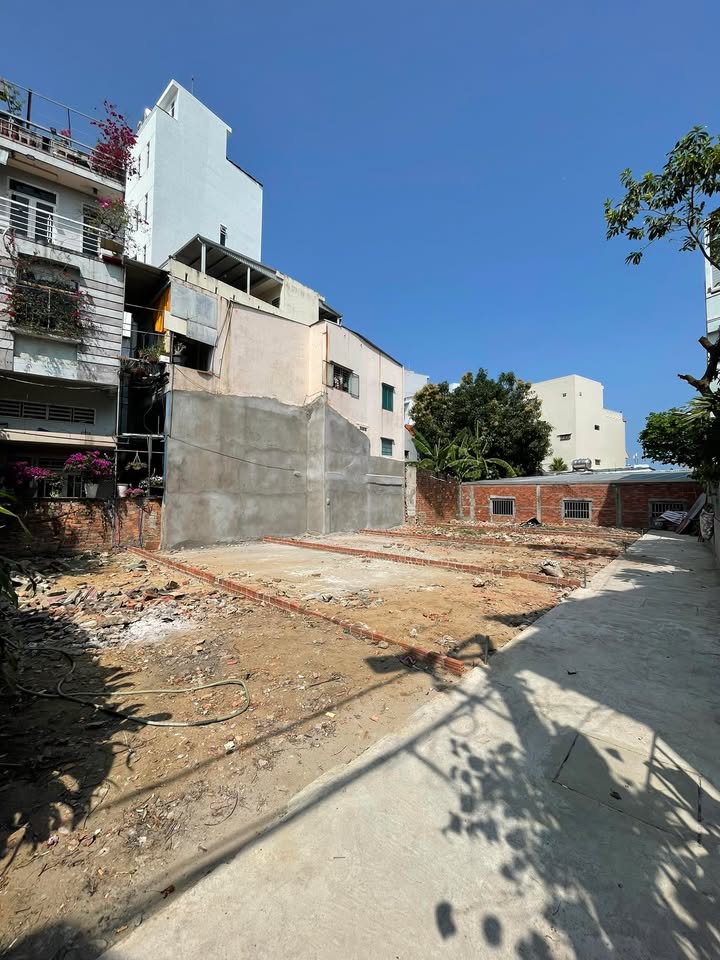 Đất nền Núi Thành, Hải Châu 50m² - Sổ đỏ chính chủ, xây dựng tự do!