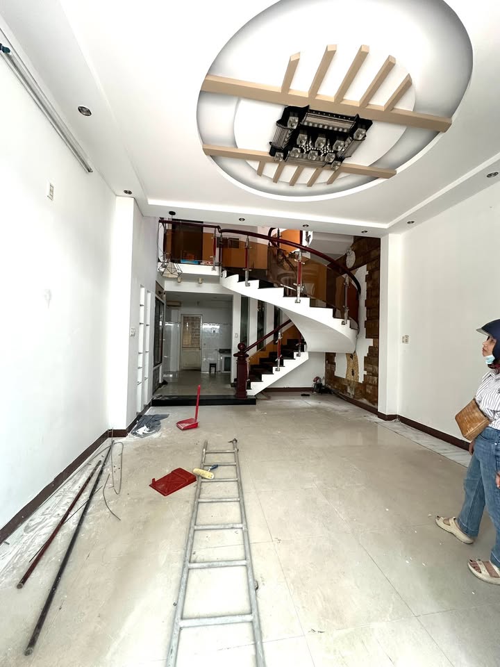 Nhà 3 Tầng Mặt Tiền Bàu Hạc 8, Thanh Khê - 3PN, Kinh Doanh Tốt