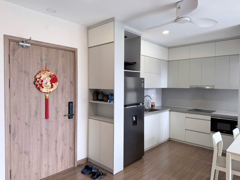 Căn hộ Sky Oasis Ecopark 97m² giá 9 triệu - Full nội thất cao cấp!