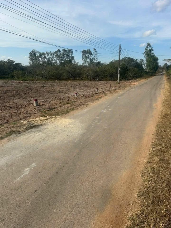 Đất nền Ea Kar 200m² chỉ 280 triệu - Tiềm năng tăng giá!