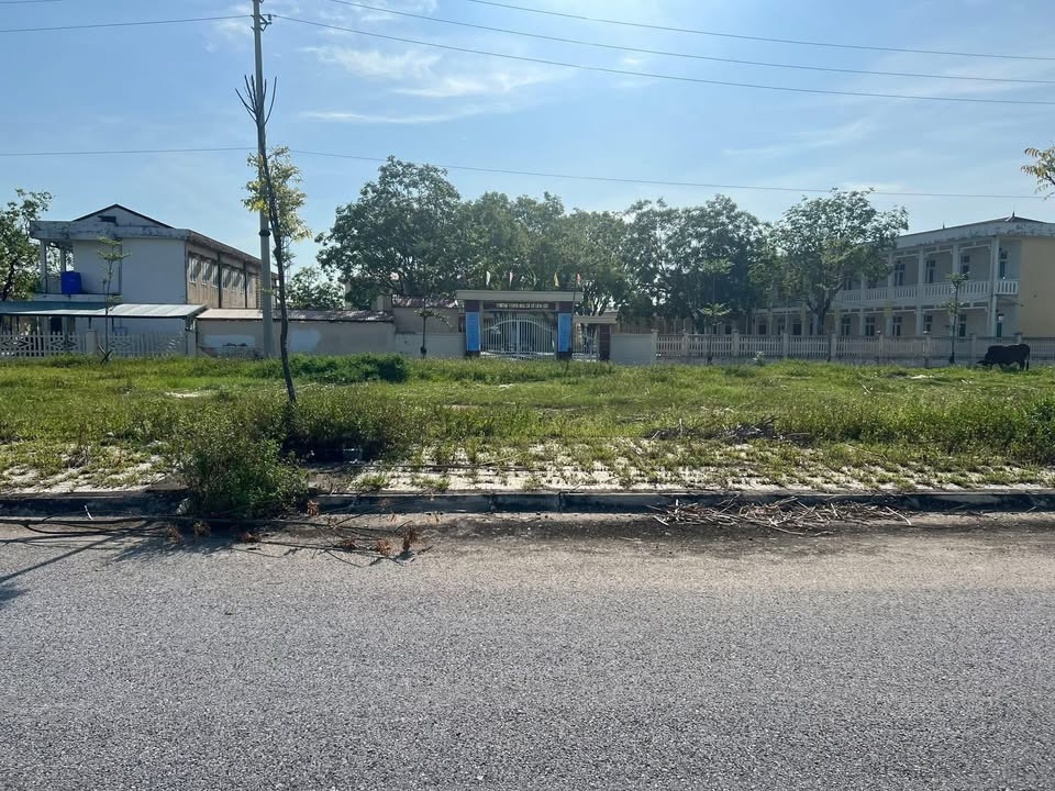 Đất nền Liên Lộc 120m² - Ngay cổng trường, cơ hội đầu tư hiếm có