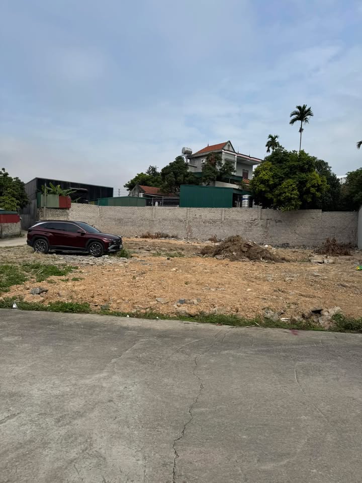 Đất nền Uông Bí 93m² - Mặt tiền 5.5m vuông vắn, ô tô vào nhà, giá chỉ 1.6 tỷ