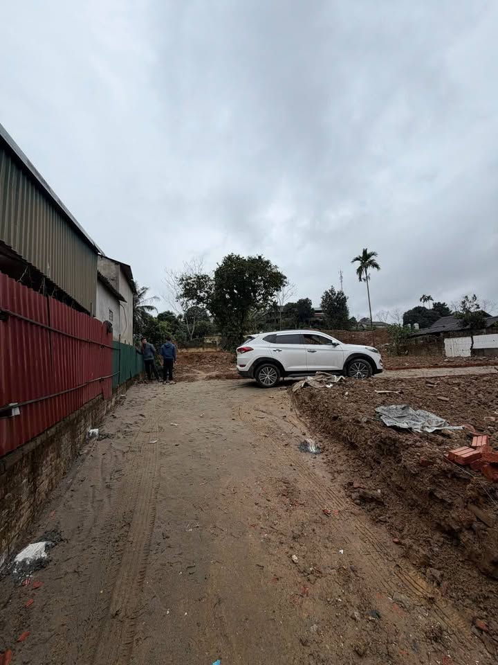 Bán Đất Đường Hòa Bình, Yên Bái - 100m² - Sổ ODT, Nở Hậu, Giá Chỉ 8xx Triệu