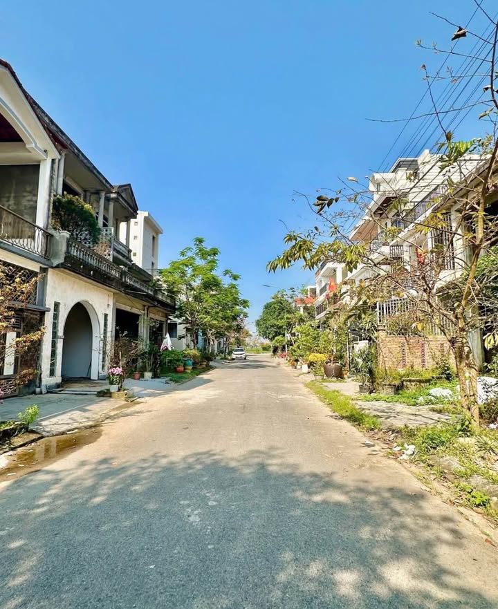 Nhà phố Phú Mỹ Thượng Huế 105m² - Sổ hồng sẵn, giá tốt!