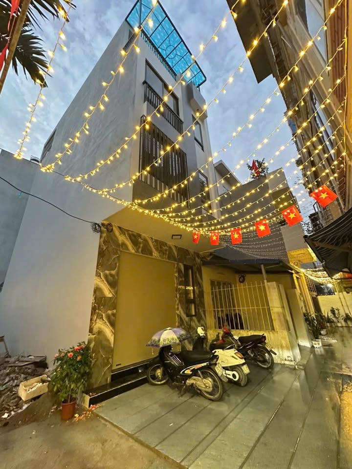 Nhà Phố 4 Tầng Đẹp - Ngay Hoàng Huy Mall, Hải Phòng - 5 Tỷ