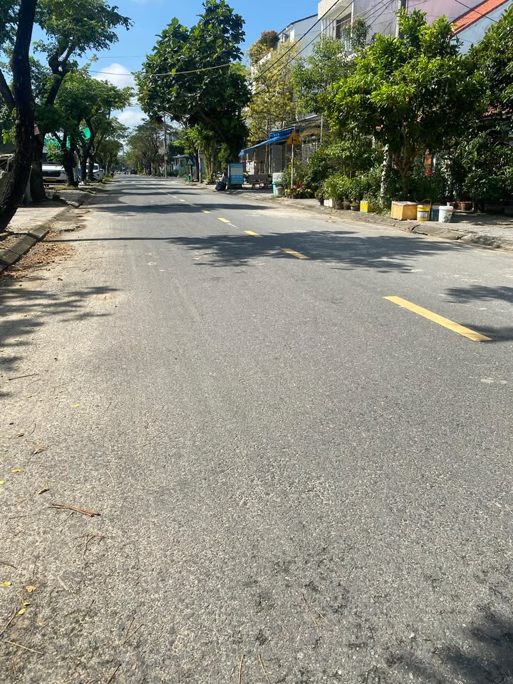 Đất Nền Hội An 200m² - 4.7 Tỷ, Sát Biển, Tiềm Năng Sinh Lời Cao