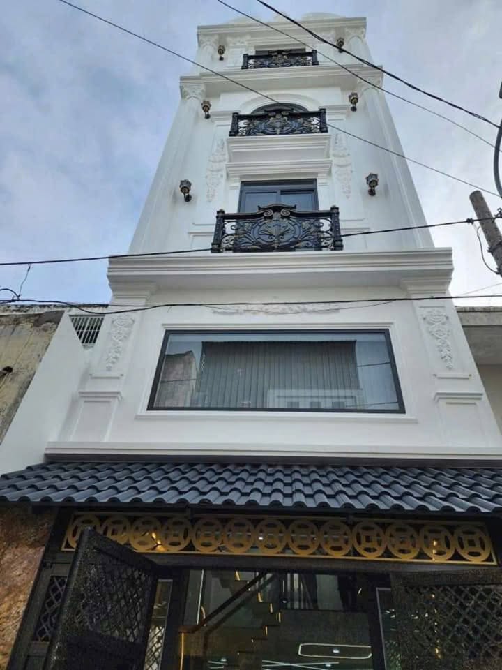 Nhà Riêng Bình Tân 54m² giá 7.5 tỷ - Ô tô vào tận nhà!