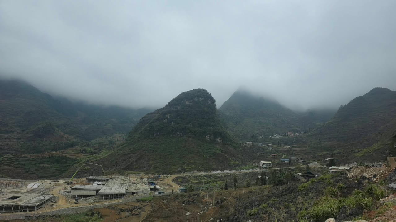 Đất Mặt Tiền 40m² Thị Trấn Mèo Vạc - View Toàn Cảnh Đẹp Tuyệt Vời