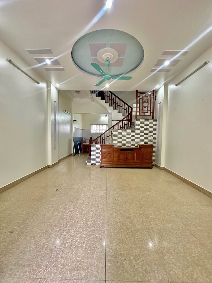 Nhà riêng 3 tầng KĐT Đồng Quýt, Nam Định - Chính chủ bán, 2 mặt thoáng!