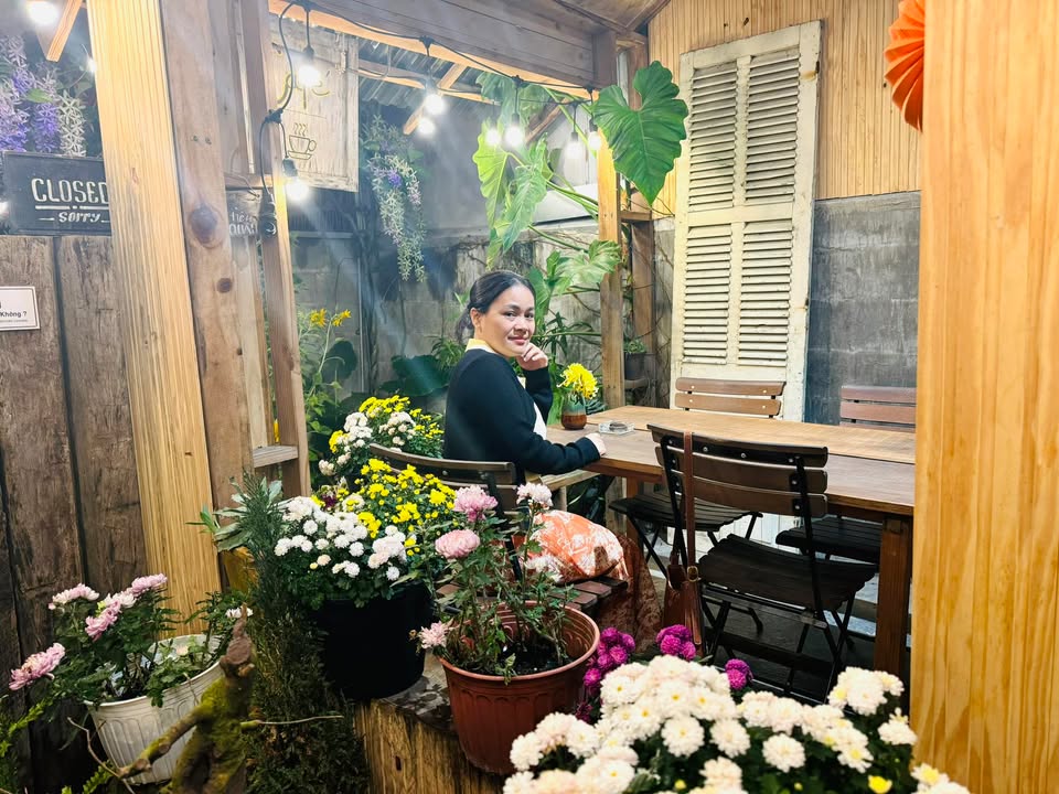 Bán Đất Vàng 180m² Mặt tiền Vũ Ngọc Nhạ, Đà Nẵng - Sổ Đỏ, Gần Biển 50m