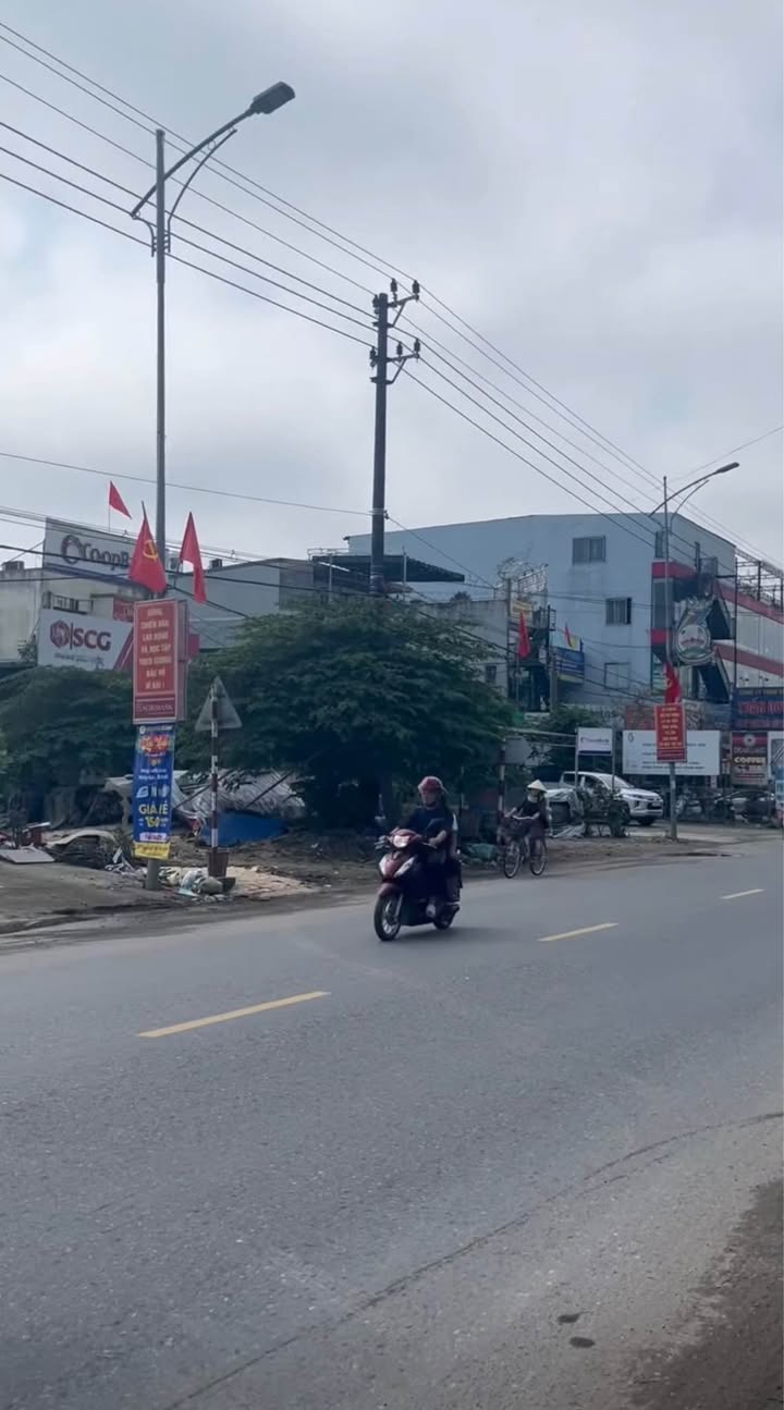 Đất nền mặt tiền Nguyễn Tất Thành, Lệ Thủy - 525m² sổ đỏ, giá thỏa thuận