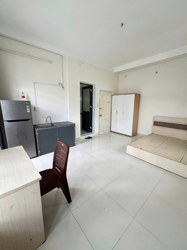 Phòng trọ Gò Cẩm Đệm Tân Bình 4.89 triệu - Giờ giấc tự do!