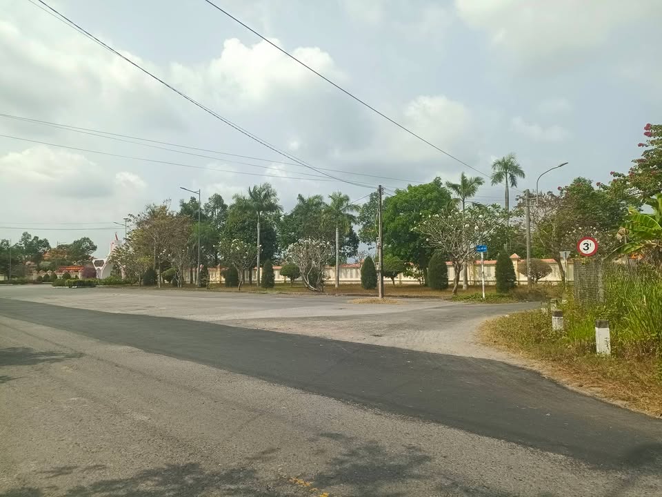 Nhà Mặt Tiền Trà Vinh 648m² 2.9 tỷ - Mặt Tiền Kinh Doanh