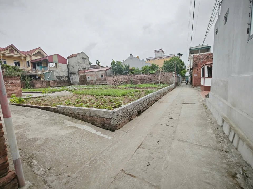 Đất nền Phú Xuyên 93m² giá 2.2 tỷ - Lô góc, ô tô đỗ cửa, sổ đỏ chính chủ