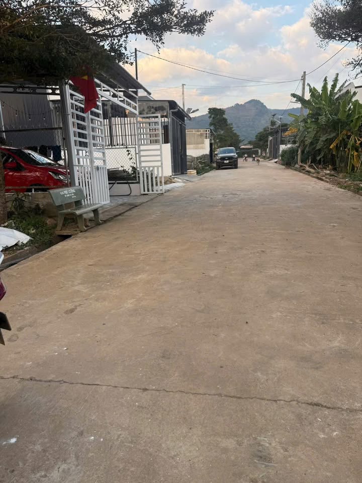 Đất nền Cư Xá Đức Trọng 137.5m² - Sổ đỏ chính chủ, tiềm năng sinh lời!