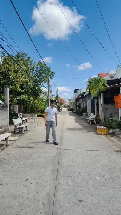 Nhà 2 tầng hẻm ô tô Phú Lợi, Sóc Trăng - 3PN, 99.9m², 2.28 tỷ