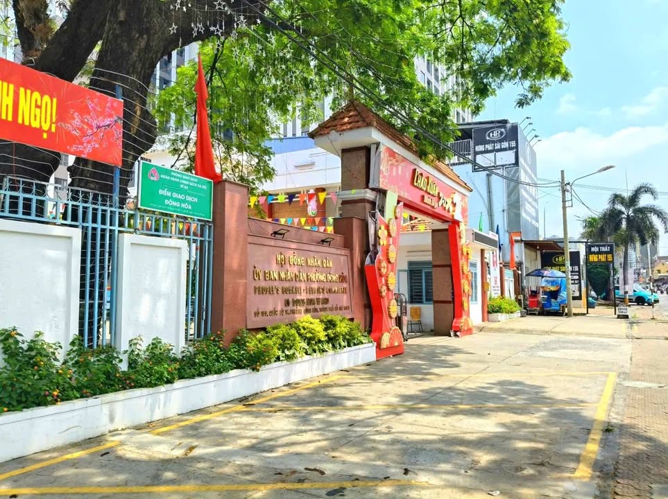 Nhà Sổ Hồng Riêng 47m² P. Đông Hòa, Dĩ An - Giá 2.49 Tỷ, Thuận Tiện Đi Trung Tâm TP.HCM