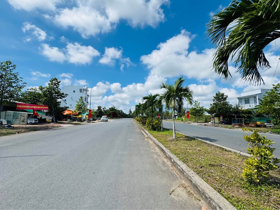 Đất nền mặt tiền Trục A1 KDC Tân Phú, Cần Thơ - 135m² - Giá 3.1 tỷ