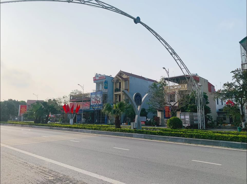 Đất nền Đường đôi Lam Sơn, Thọ Xuân 100m² - Hướng Đông Nam, Giá 3 tỷ