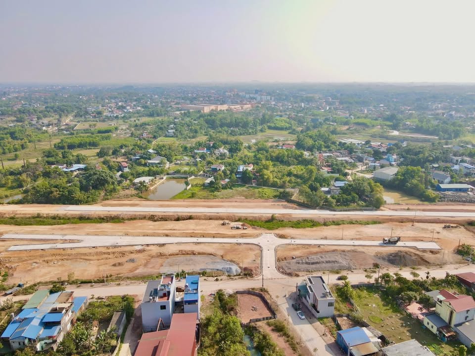 Bán Đất Nền Thanh Niên Xung Phong, Thái Nguyên - 99m², Giá 3 Tỷ, View Cây Xanh