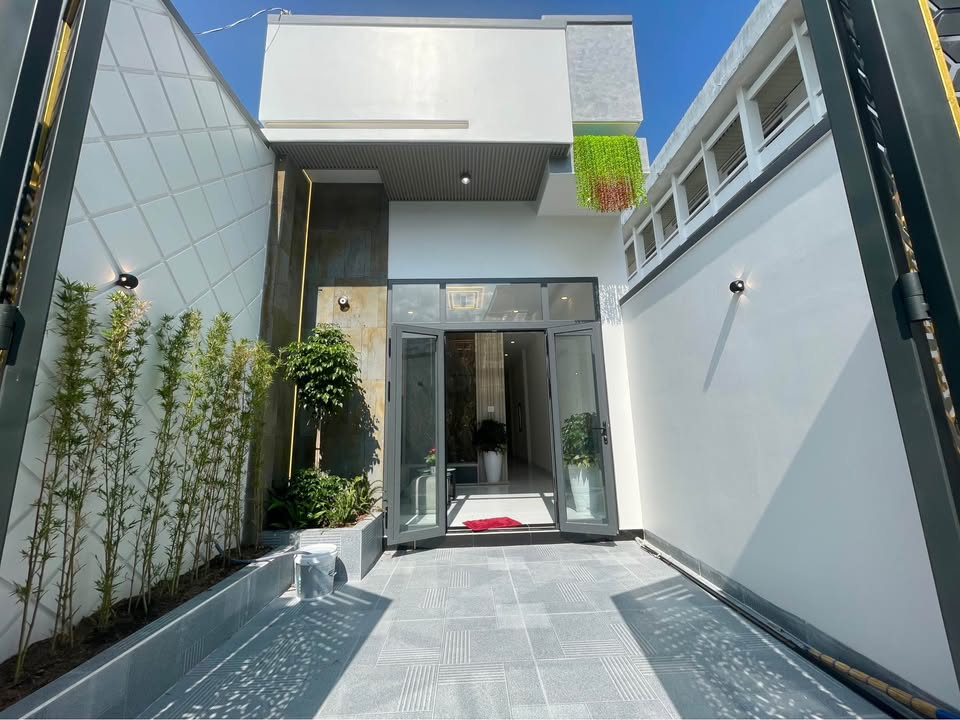 Nhà Cấp 4 Mỹ Tho 108m² - Sổ hồng sẵn, vào ở ngay!