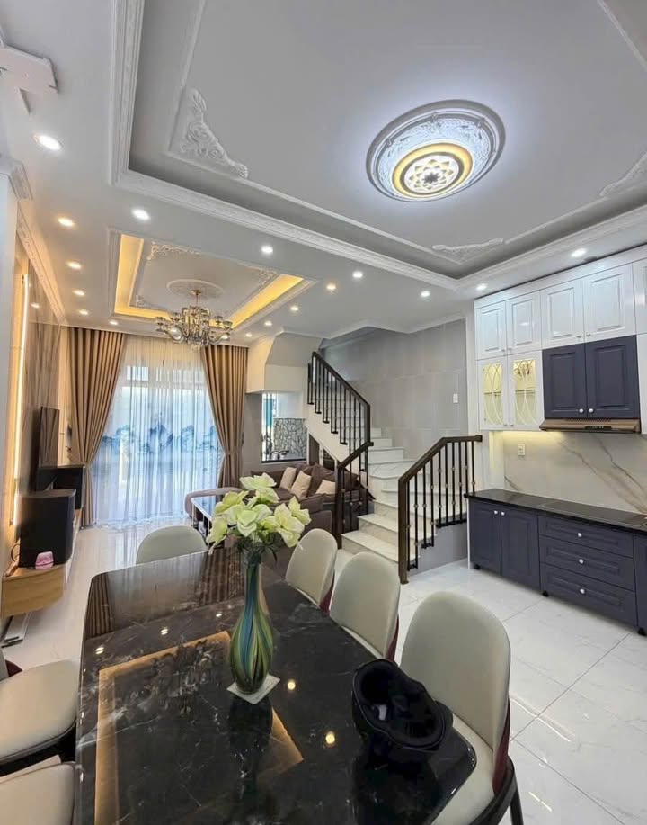 Bán nhà mặt tiền Ngô Thì Nhậm Đà Lạt 64m² - Vị trí đắc địa kinh doanh ngay!