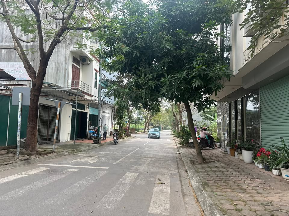 Đất nền Nguyễn Mậu Tài Trâu Quỳ 30m² - Sổ đỏ chính chủ, giá 6.2 tỷ