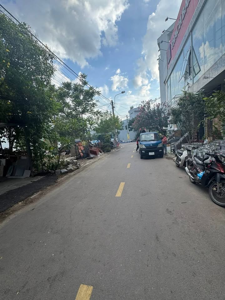 Nhà Phố Hoàng Văn Thụ, Quy Nhơn 77m² - Mặt tiền kinh doanh đắc địa!