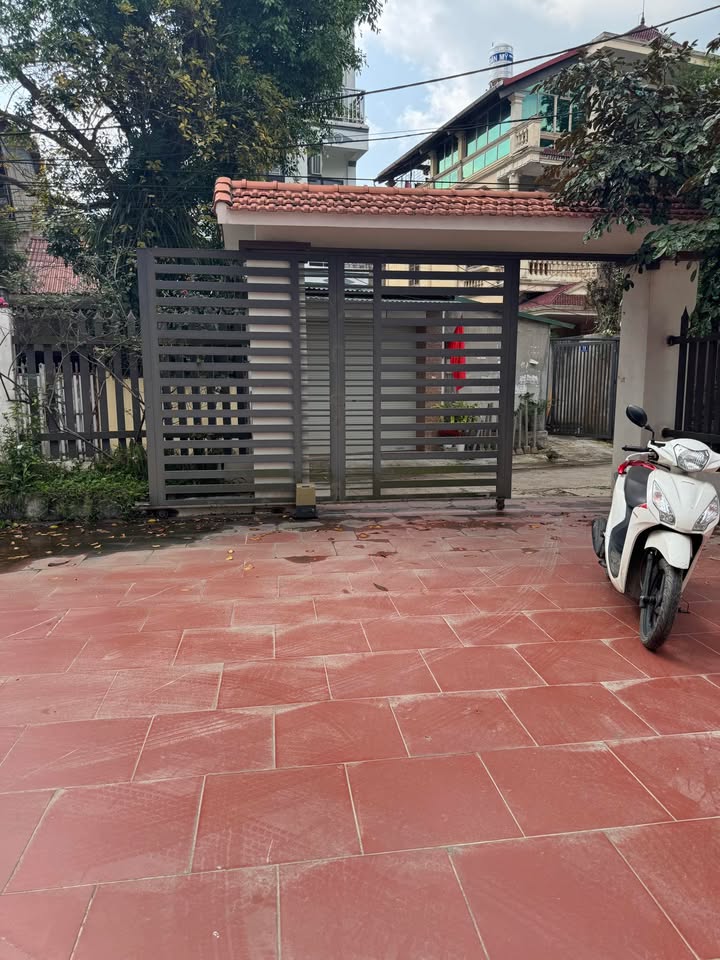 Biệt thự Ngõ 63 Bến Bắc 362m² - Full nội thất, ô tô vào tận nhà!