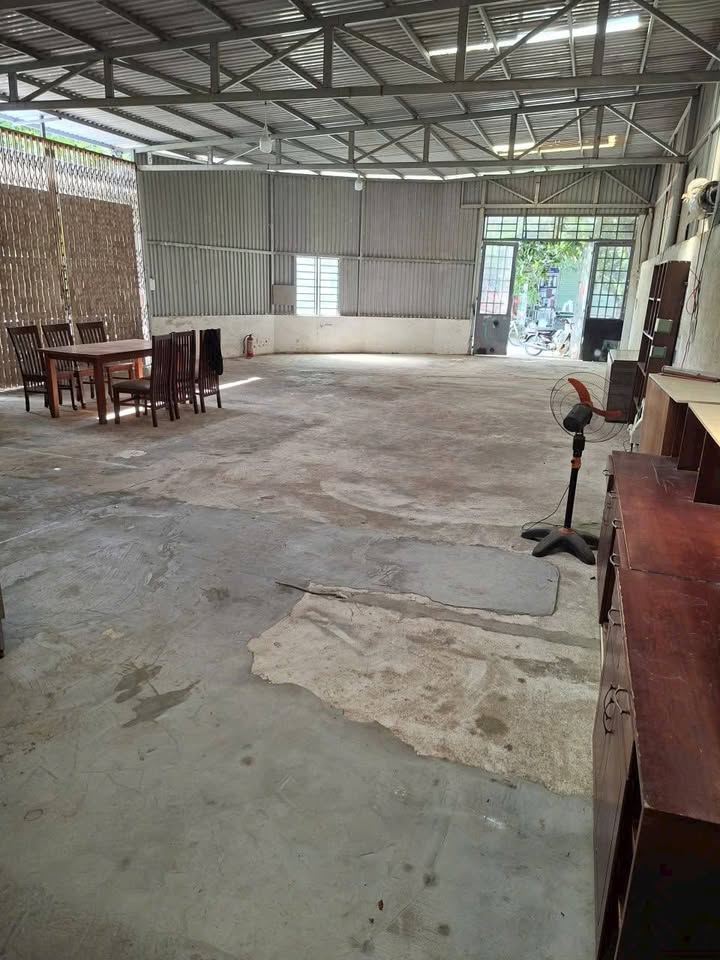 Thuê nhà lô góc Nguyễn Ân Hòa Xuân 164m² giá 12tr - Vị trí kinh doanh ngay!