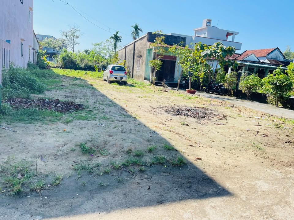 Bán Đất Vàng Hòa Tiến 370m² - Sổ Đỏ, Sẵn Sàng Xây Villa/Homestay