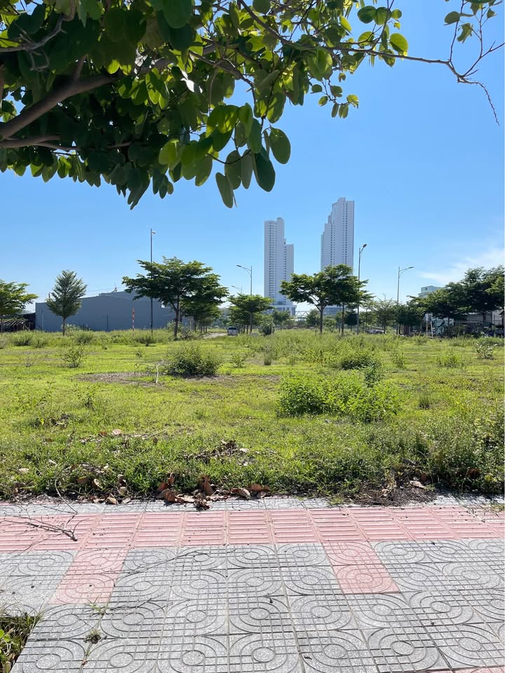 Đất nền Khu đô thị biển Bình Sơn 80m² 2.18 tỷ - Sổ đỏ chính chủ