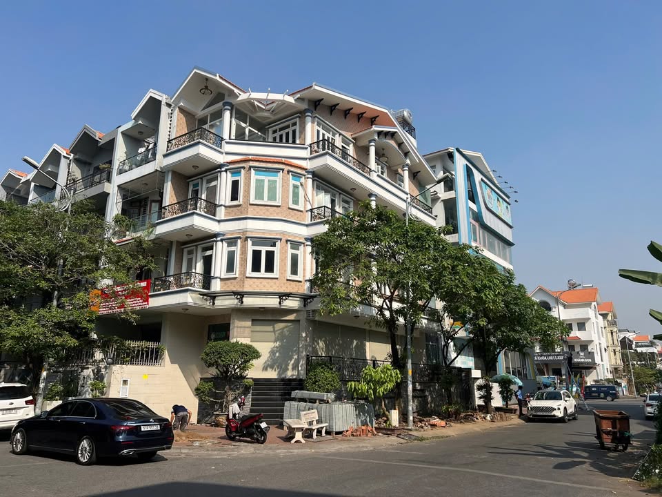 Cho thuê văn phòng Him Lam Tân Hưng, Q7 - 137.5m², 75 triệu/tháng